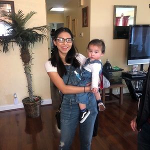 Meet your Posher, Crystal